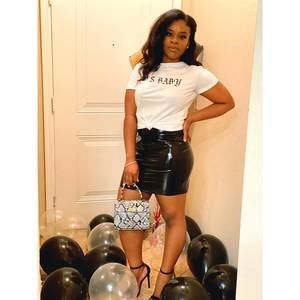 Meet your Posher, Deionne